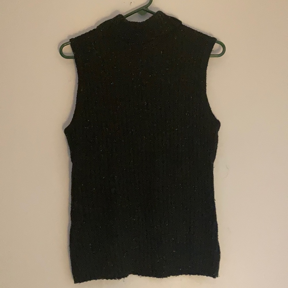 White stag sleeveless sweater